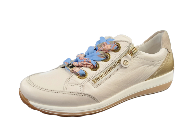 Fashion sports shoes