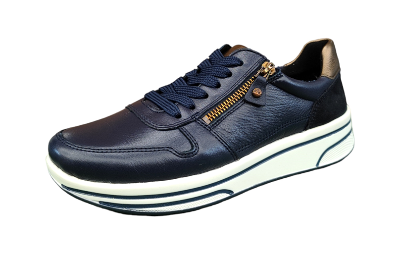 Fashion sports shoes