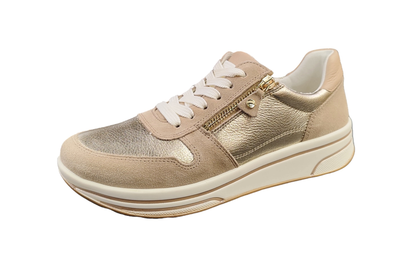Fashion sports shoes