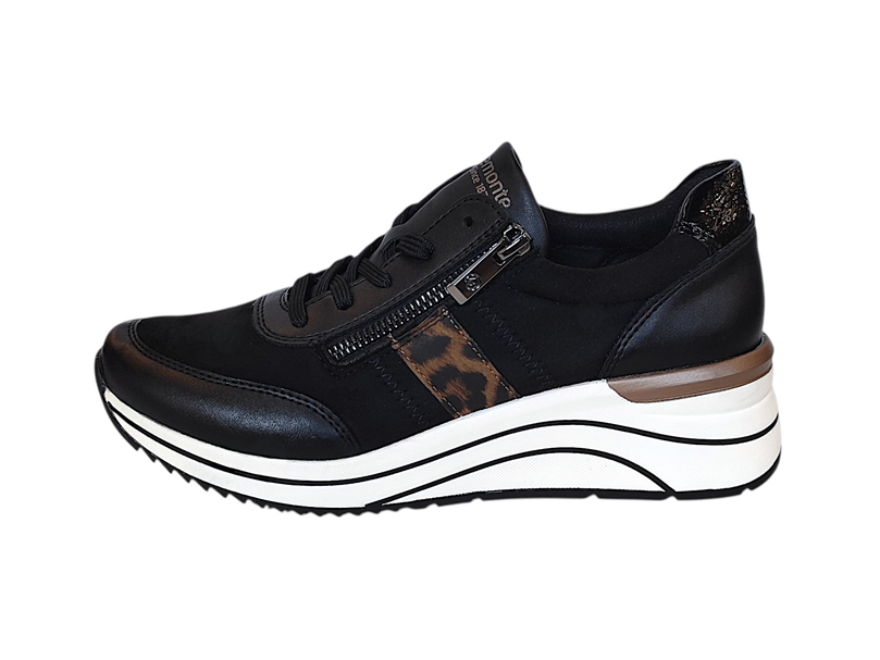 Fashion sports shoes