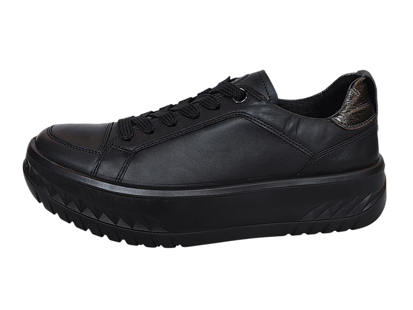 Fashion sports shoes