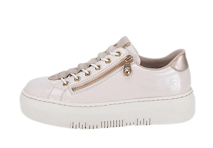 Fashion sports shoes